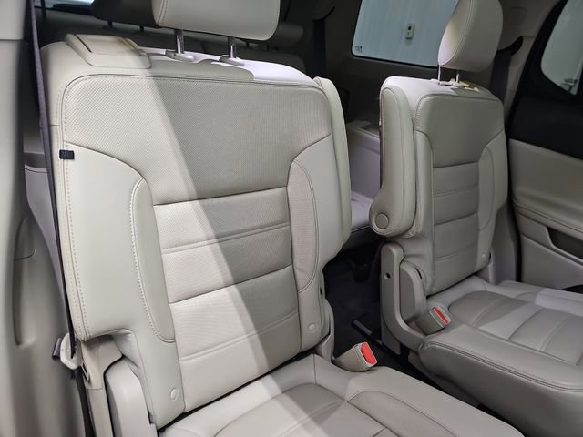 Used 2018 GMC Acadia Denali w/ Technology Package AWD/4WD image 34