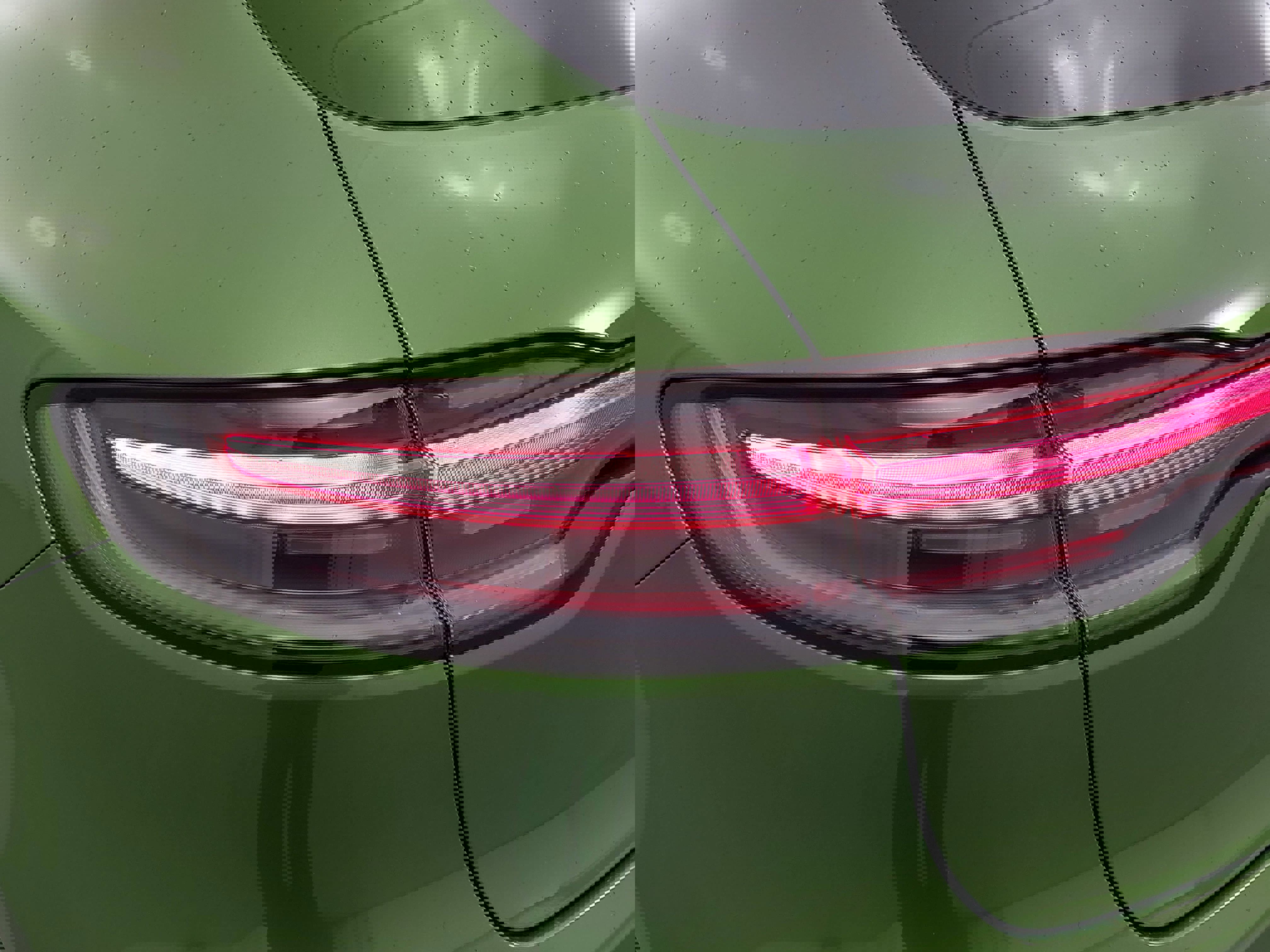 Certified 2021 Porsche Macan S image 36