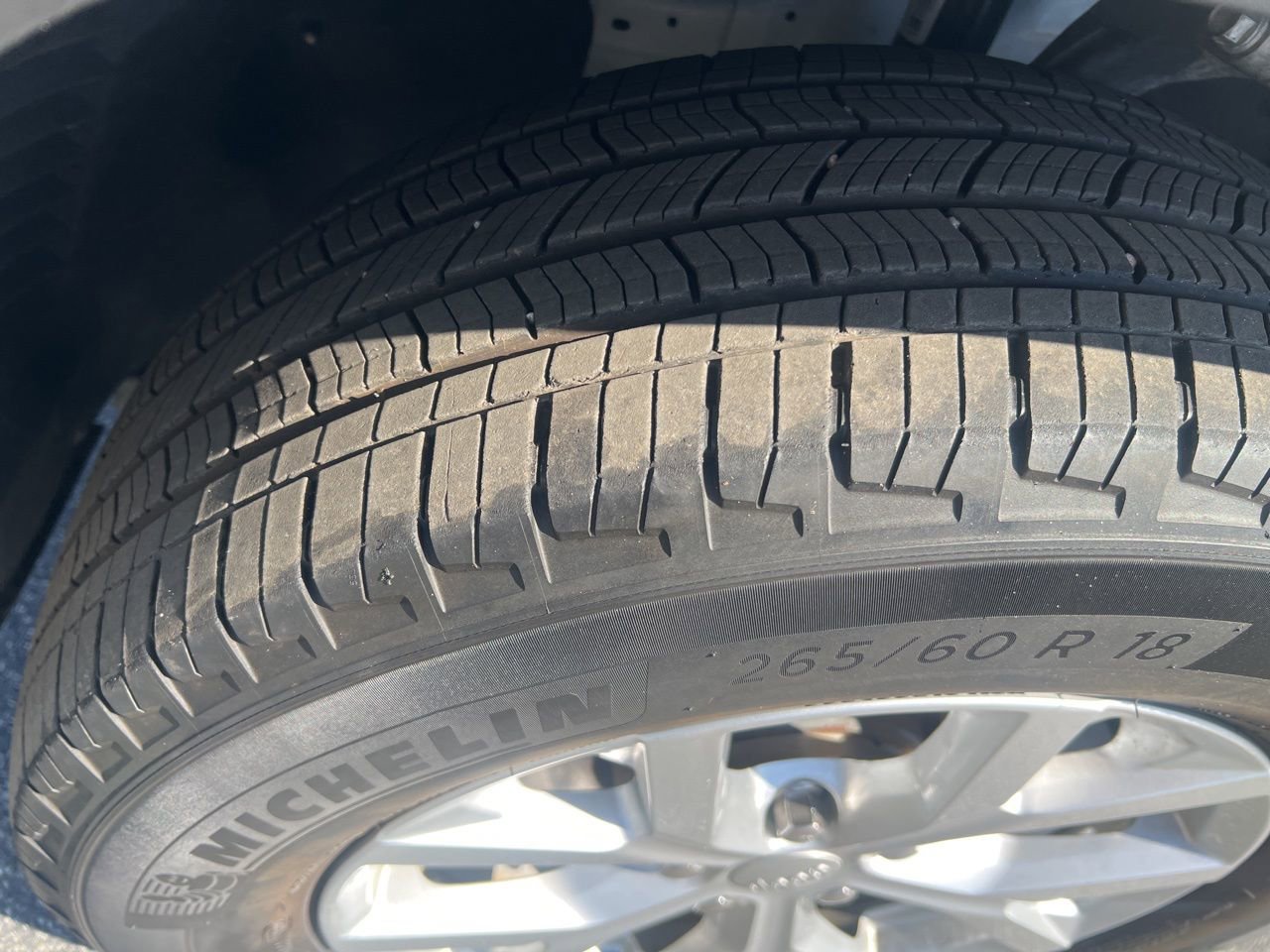 Used 2023 Jeep Grand Cherokee Limited image 12