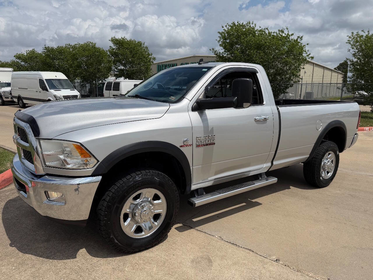 Used 2014 RAM 2500 SLT w/ Popular Equipment Group AWD/4WD image 1