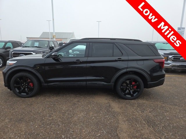 Used 2020 Ford Explorer ST w/ ST Street Pack image 2