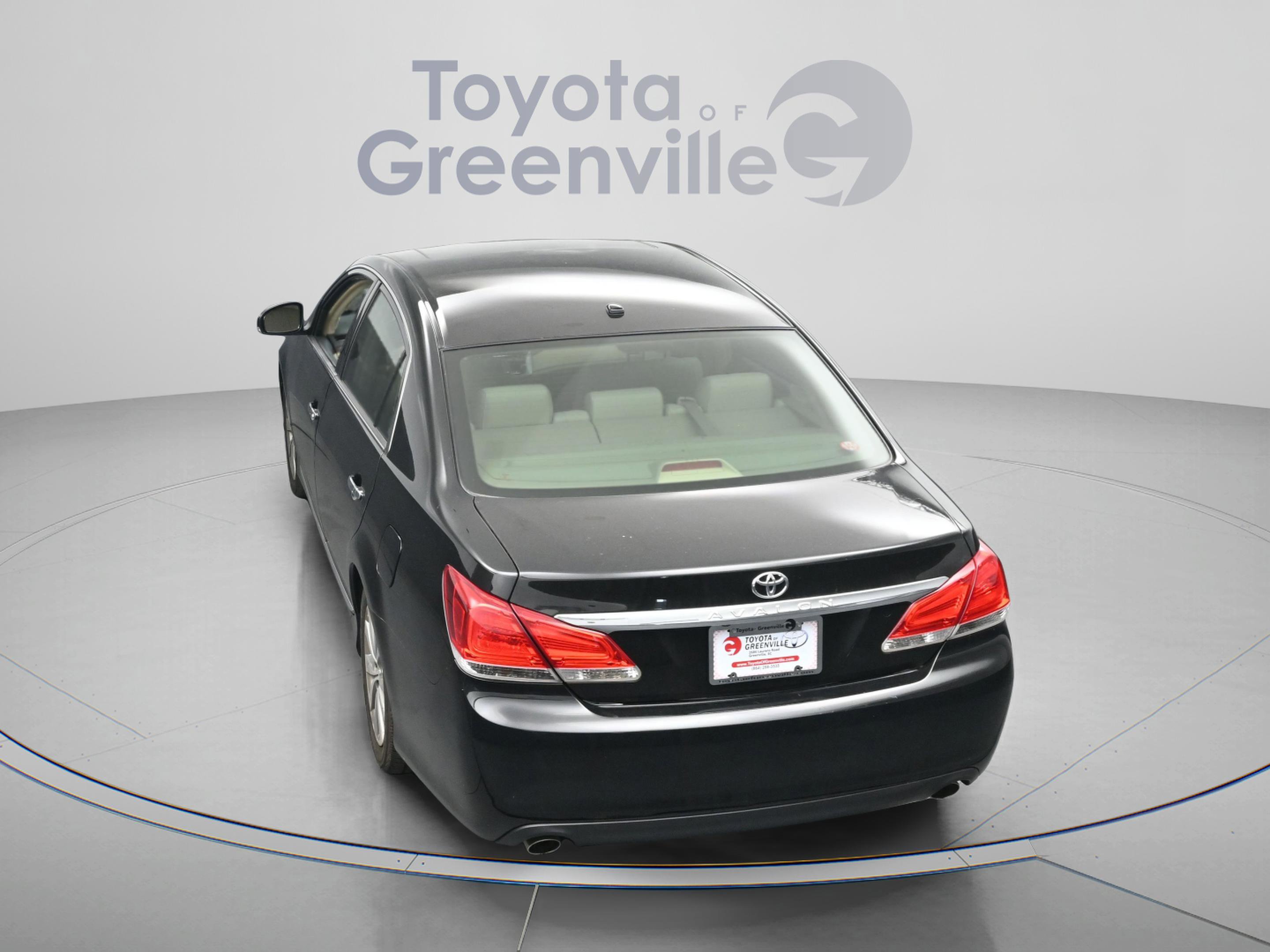Used 2011 Toyota Avalon Limited FWD image 18
