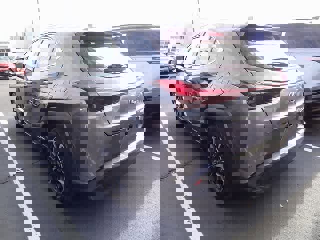 Used 2021 Lexus UX 250h w/ Premium Package image 7