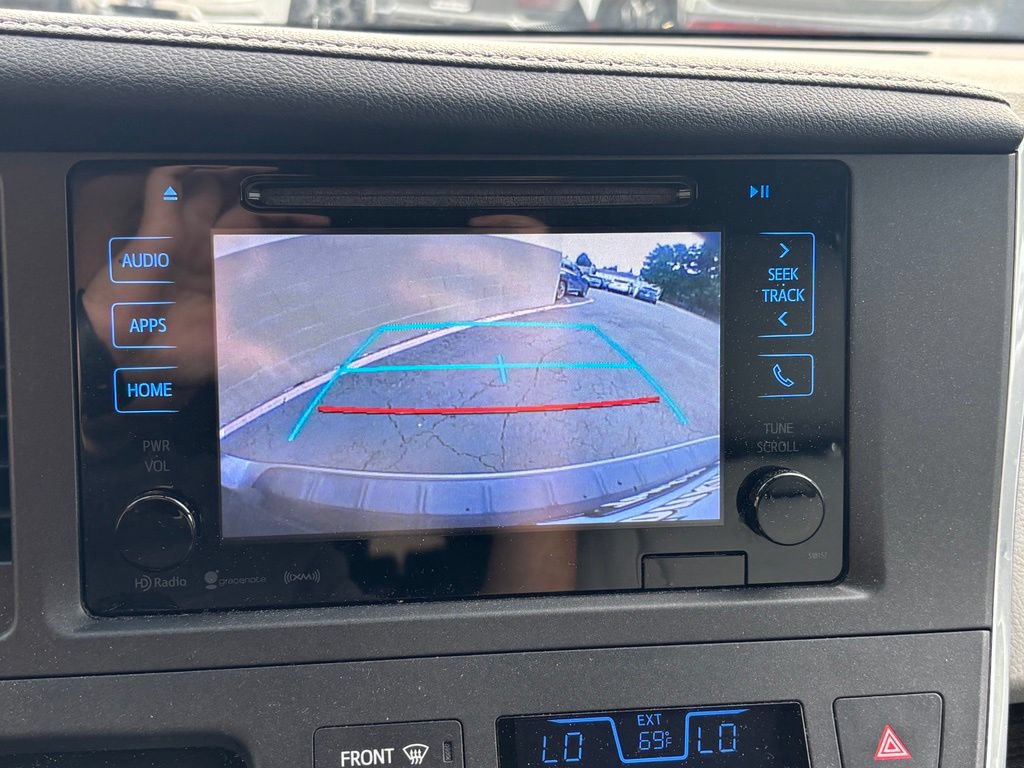 Used 2017 Toyota Sienna XLE w/ XLE Navigation Package AWD/4WD image 28