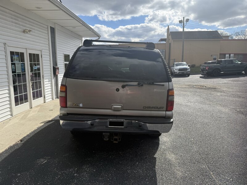 Used 2002 Chevrolet Suburban Z71 AWD/4WD image 5