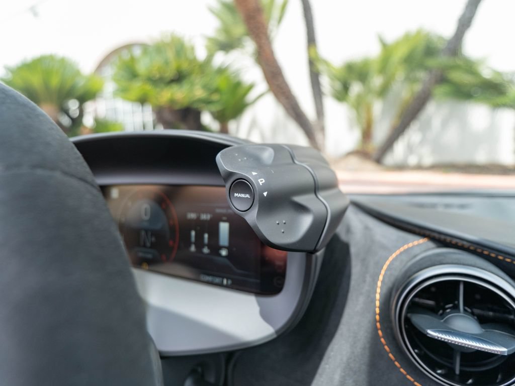 New 2026 McLaren 750S Spider RWD image 17