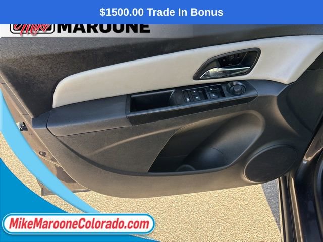 Used 2014 Chevrolet Cruze LS FWD image 12