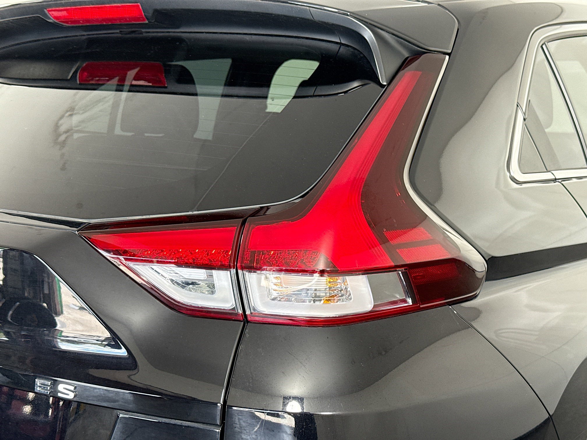 Used 2024 Mitsubishi Eclipse Cross ES image 33