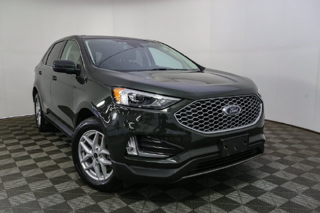 Used 2024 Ford Edge SEL w/ Convenience Package AWD/4WD image 3