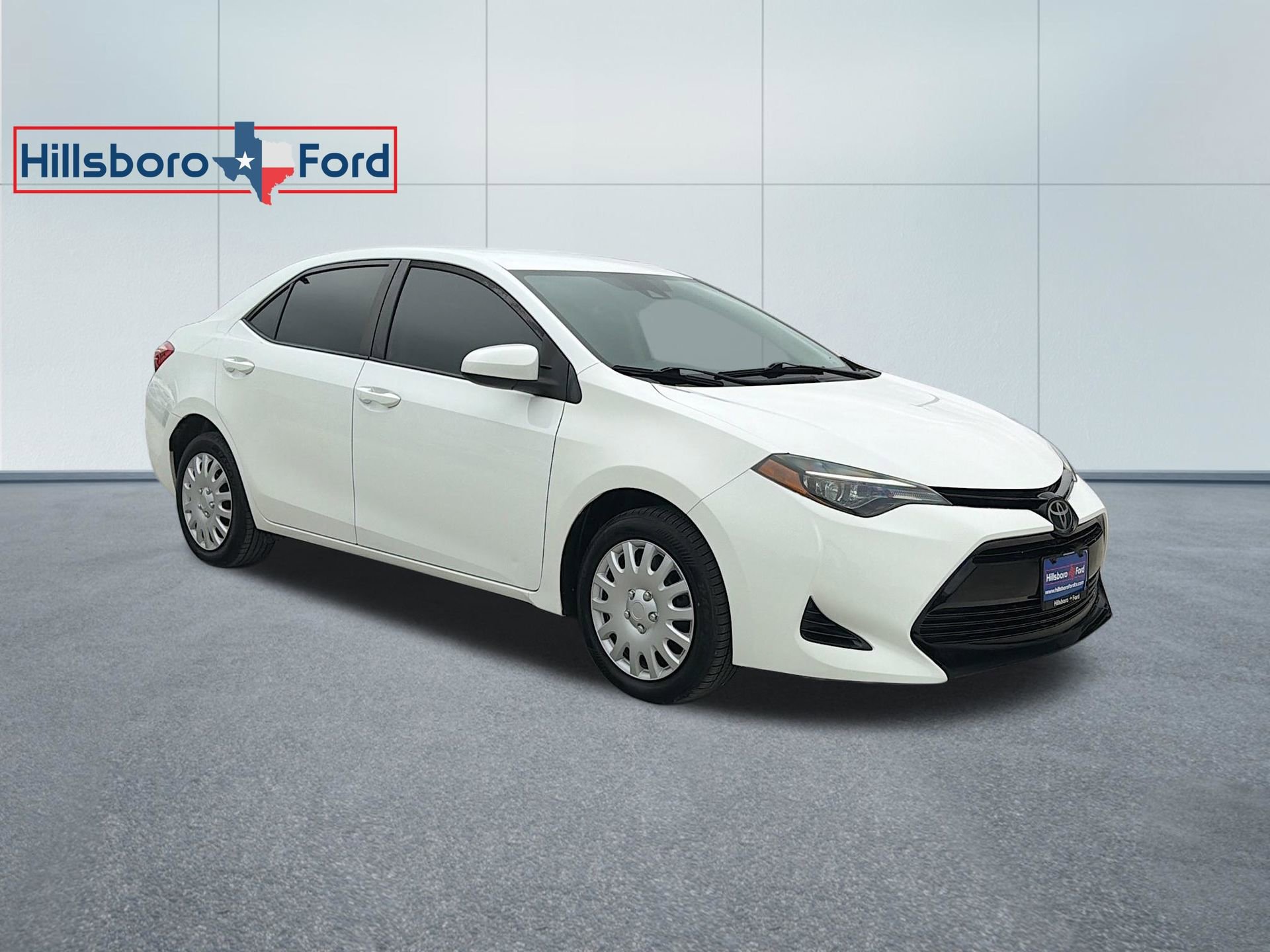 Used 2019 Toyota Corolla LE w/ Carpet Mat Package (TMS) image 4