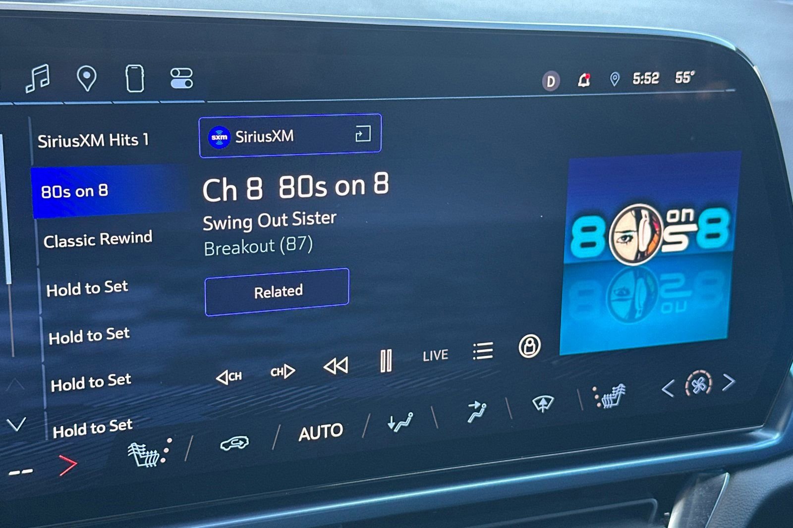 Used 2025 Chevrolet Equinox EV LT w/ Convenience Package image 22