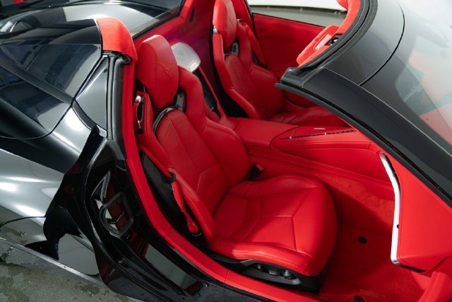 Used 2025 Chevrolet Corvette Stingray Premium Conv w/ Z51 Performance Package RWD image 23