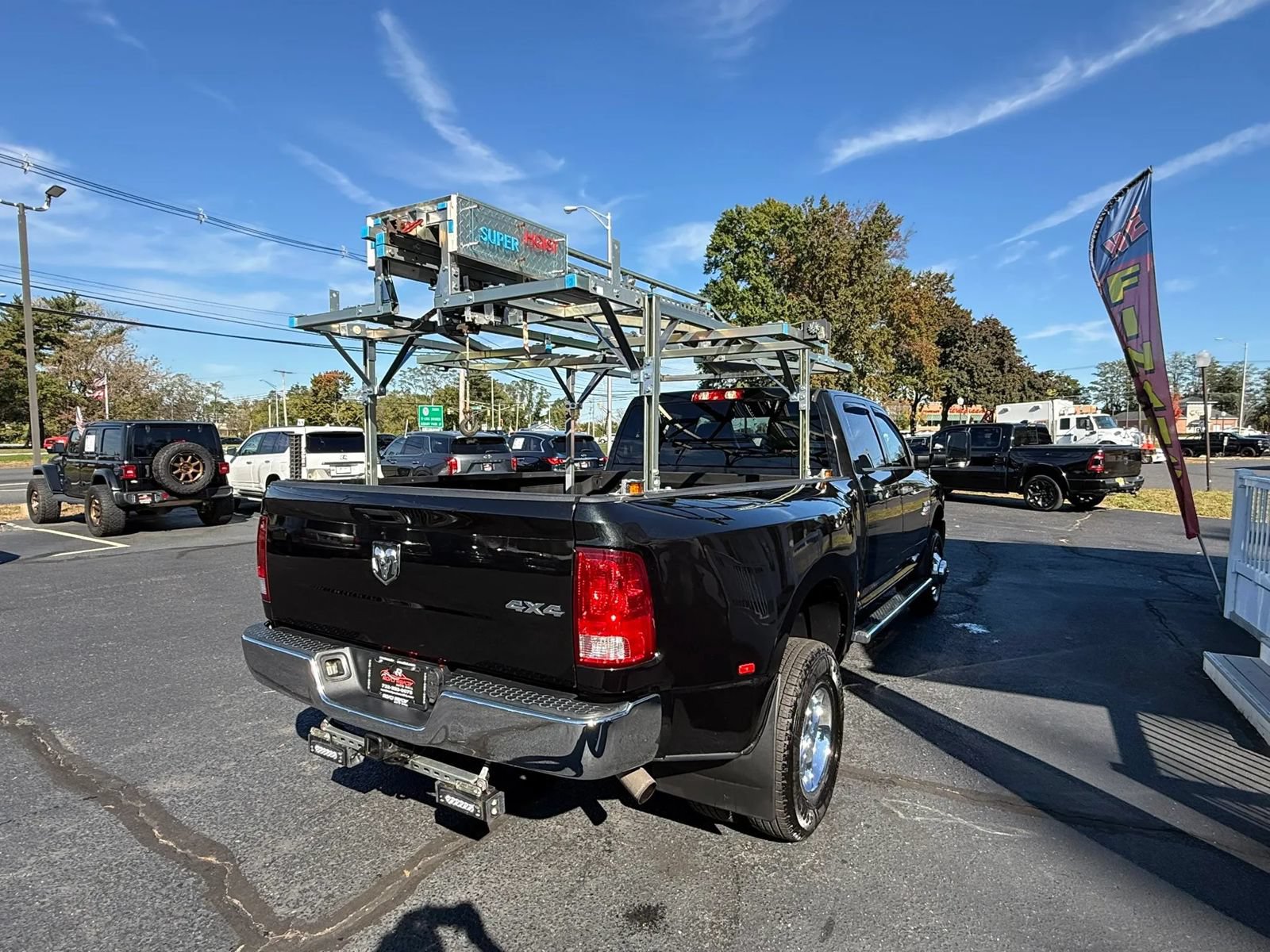Used 2018 RAM 3500 Tradesman w/ Chrome Appearance Group AWD/4WD image 9