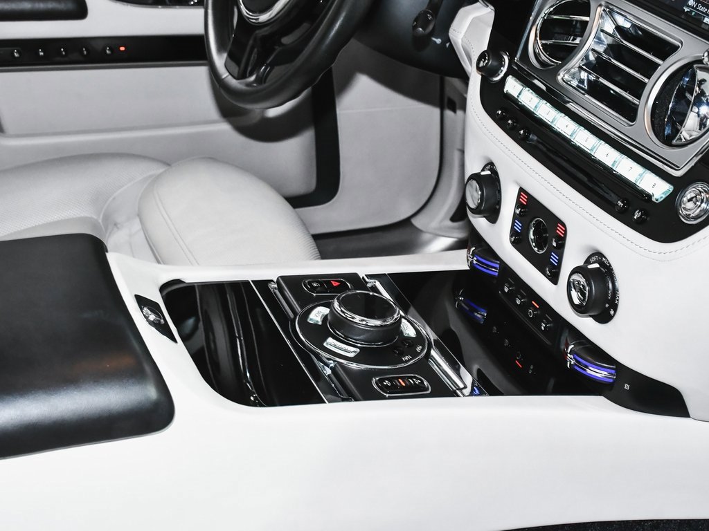 Used 2018 Rolls-Royce Ghost image 58
