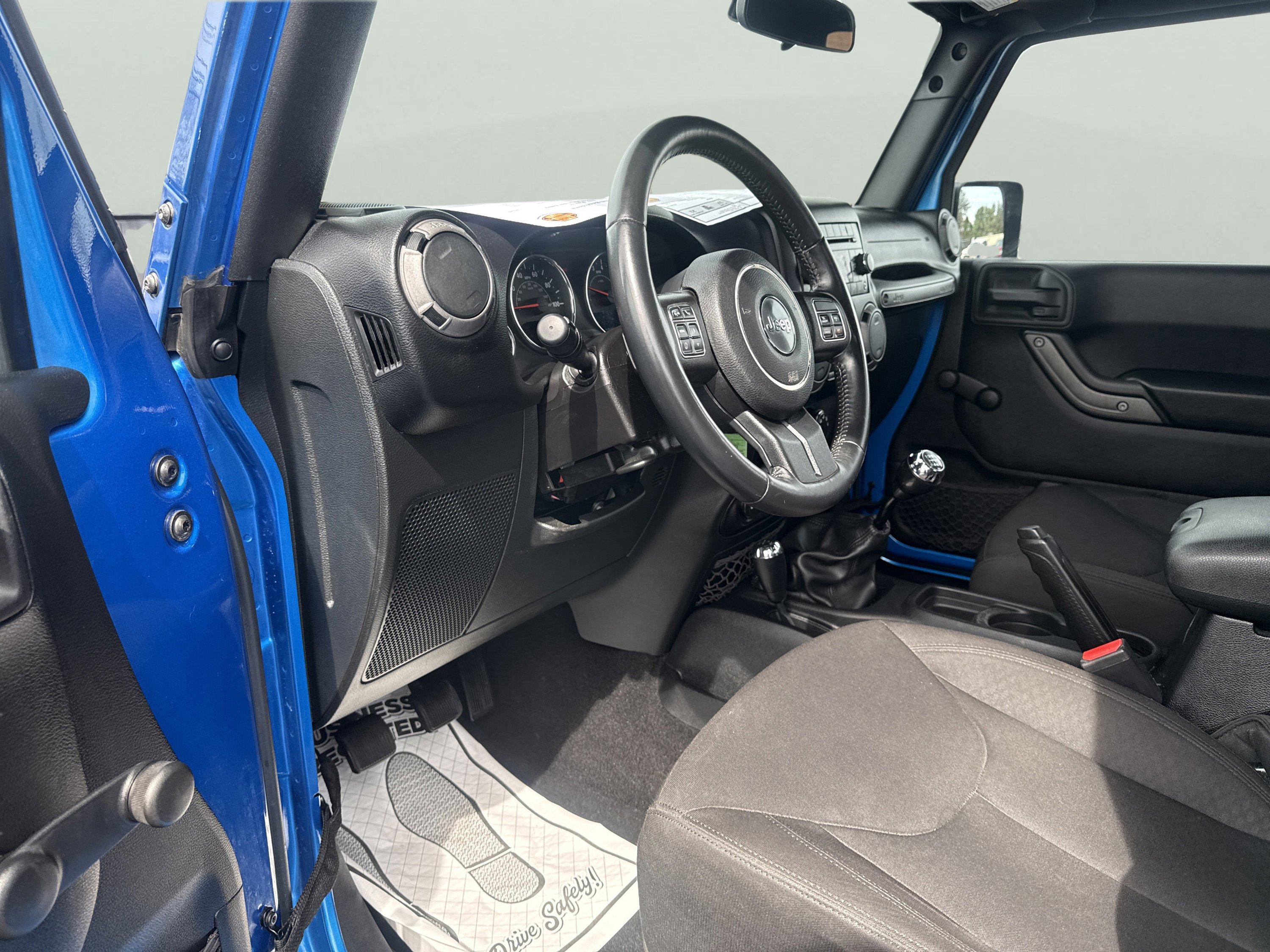Used 2015 Jeep Wrangler Sport w/ Quick Order Package 23S AWD/4WD image 11