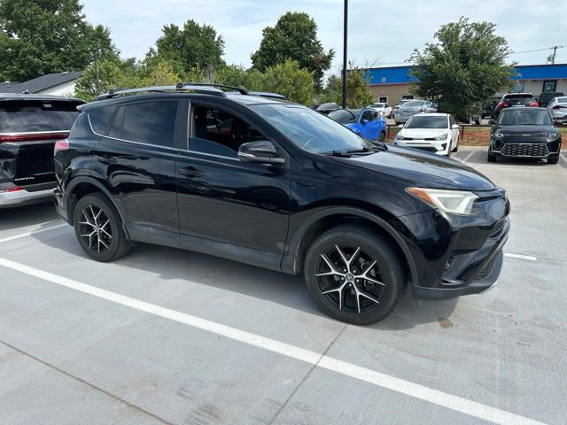 Used 2016 Toyota RAV4 SE FWD image 17