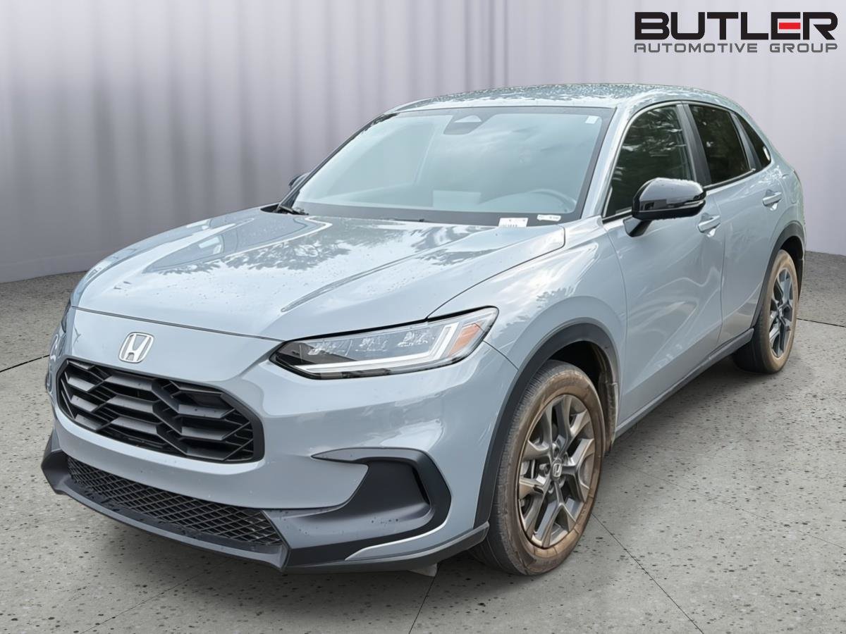 Used 2025 Honda HR-V Sport image 1