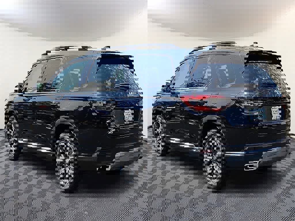 New 2025 Honda Pilot Elite image 4