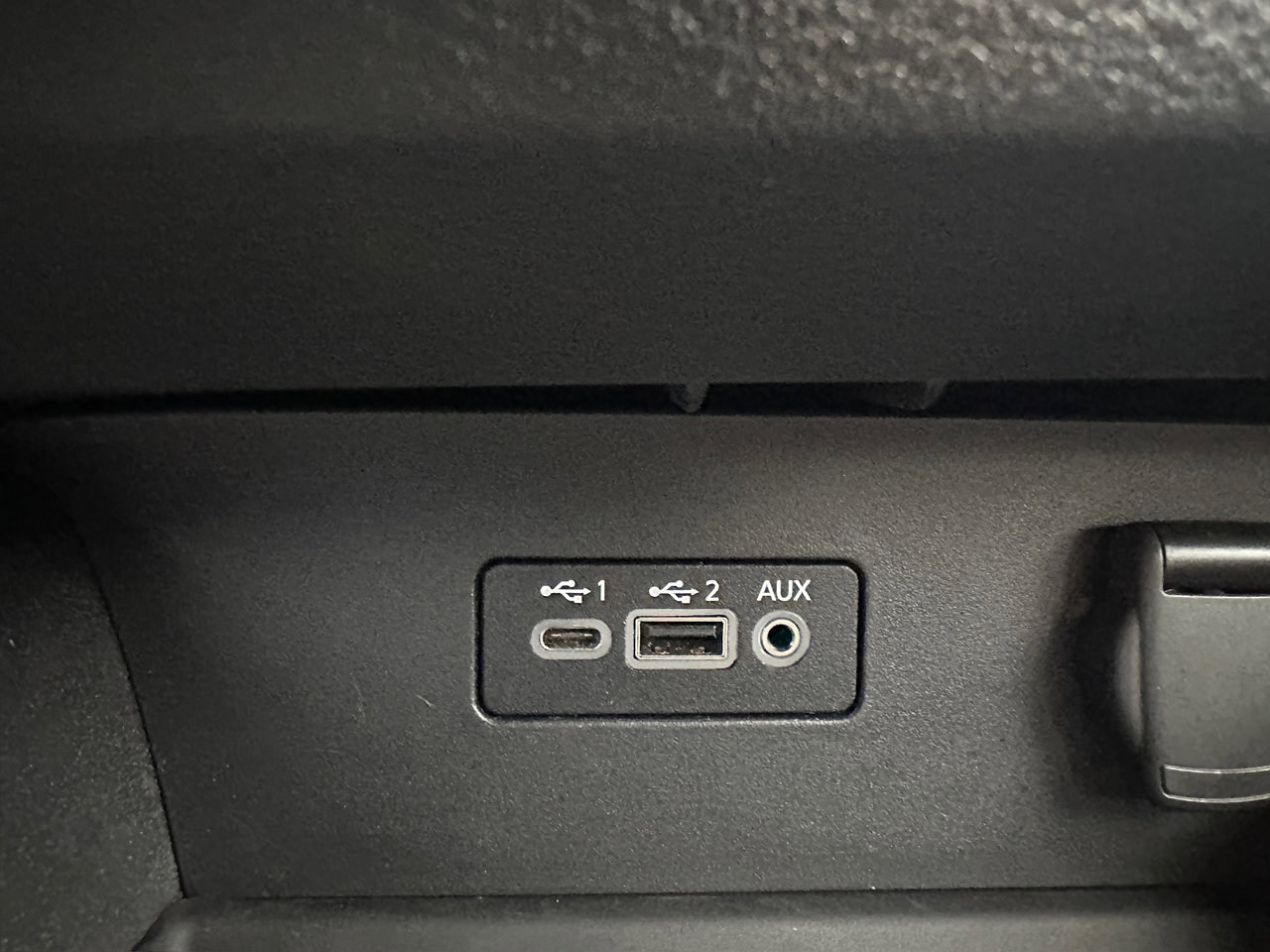 Used 2025 Nissan Altima 2.5 SV image 36