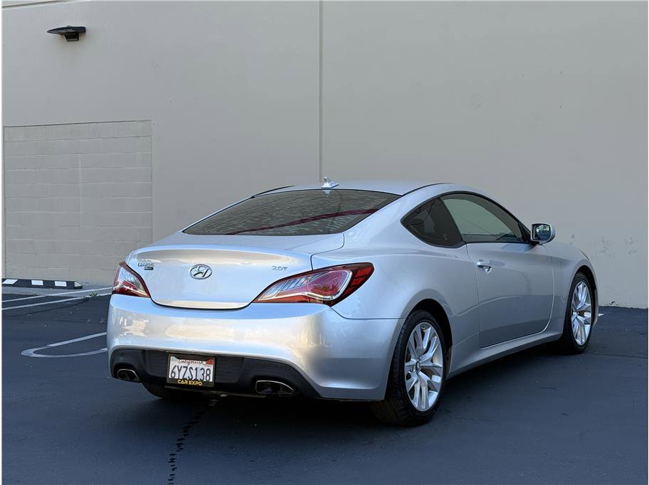 Used 2013 Hyundai Genesis 2.0T image 7