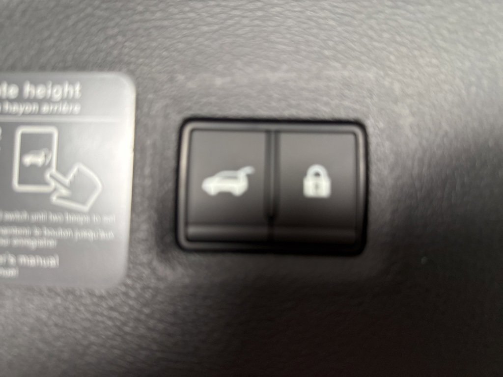 Certified 2025 INFINITI QX55 Luxe w/ Cargo Package image 15