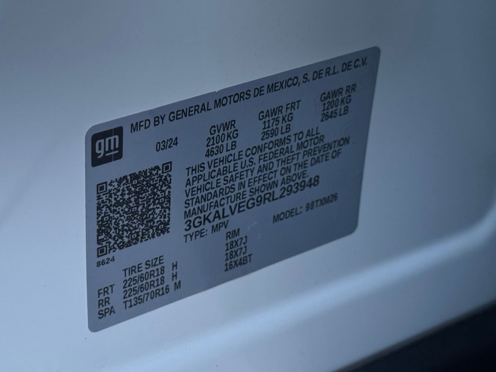 Used 2024 GMC Terrain SLT image 31