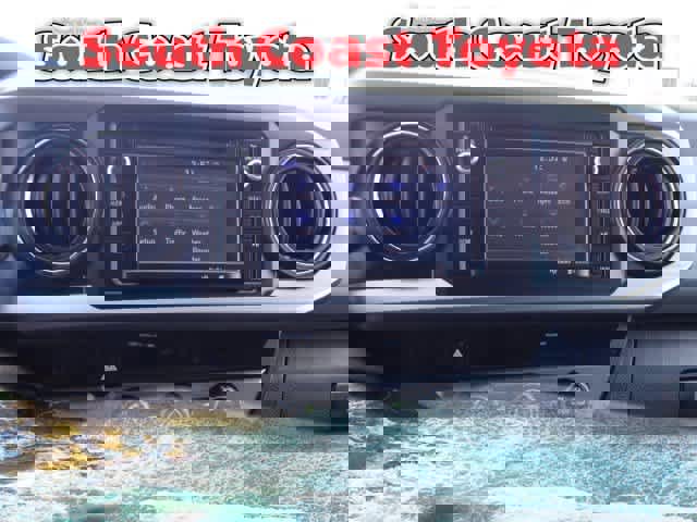 Used 2016 Toyota Tacoma SR5 image 28