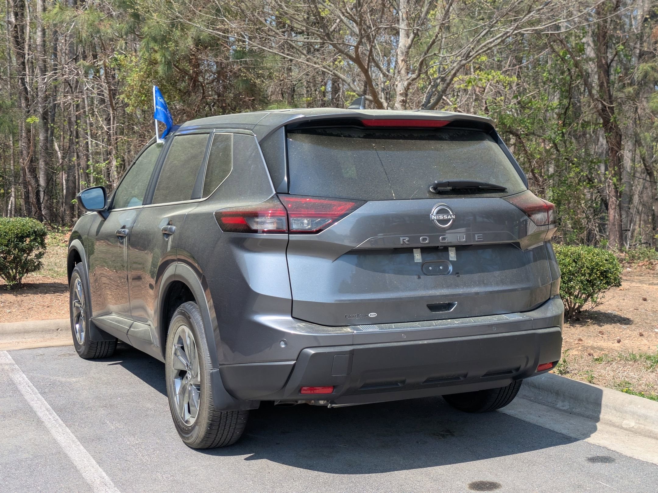 Used 2026 Nissan Rogue SV image 5