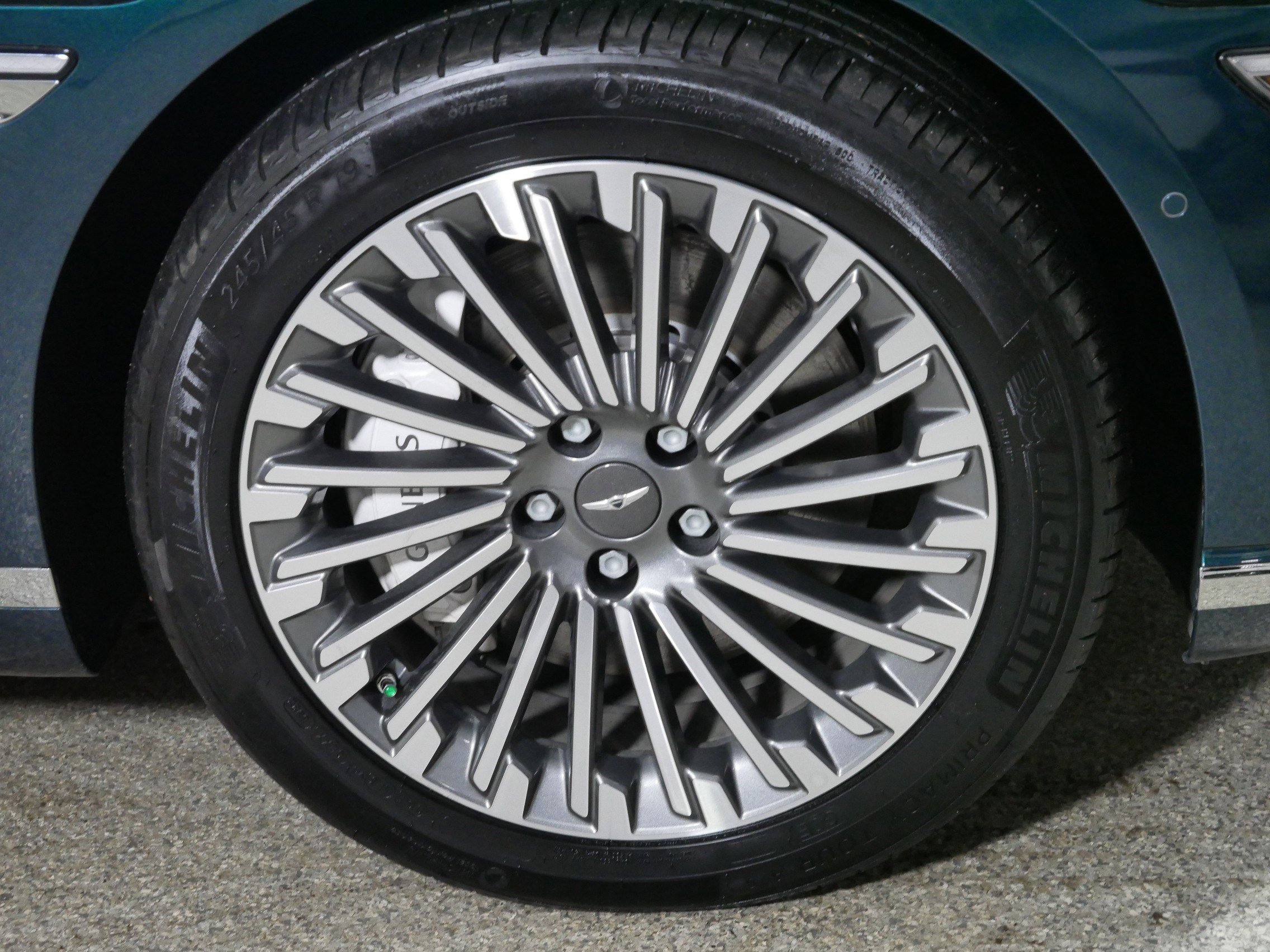 Certified 2024 Genesis G80 w/ Prestige Package image 15
