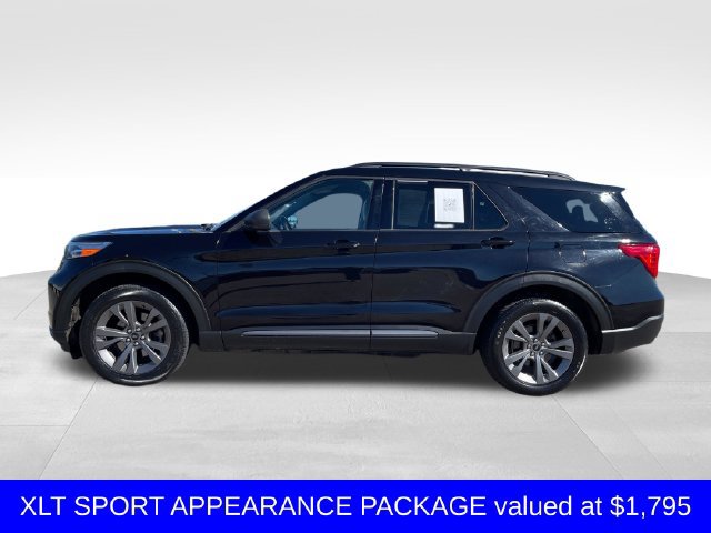 Used 2021 Ford Explorer XLT w/ Equipment Group 202A AWD/4WD image 2