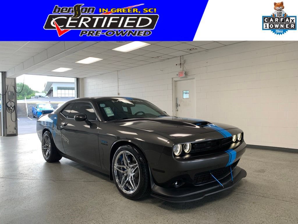 Used 2022 Dodge Challenger R/T w/ Blacktop Package RWD video 1