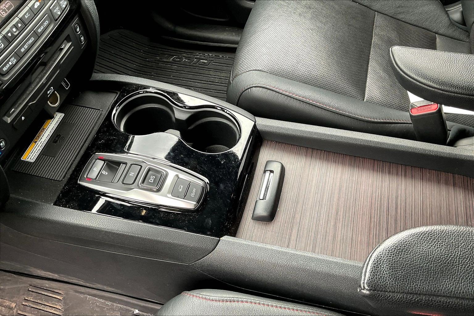 Used 2021 Honda Pilot Black Edition image 18