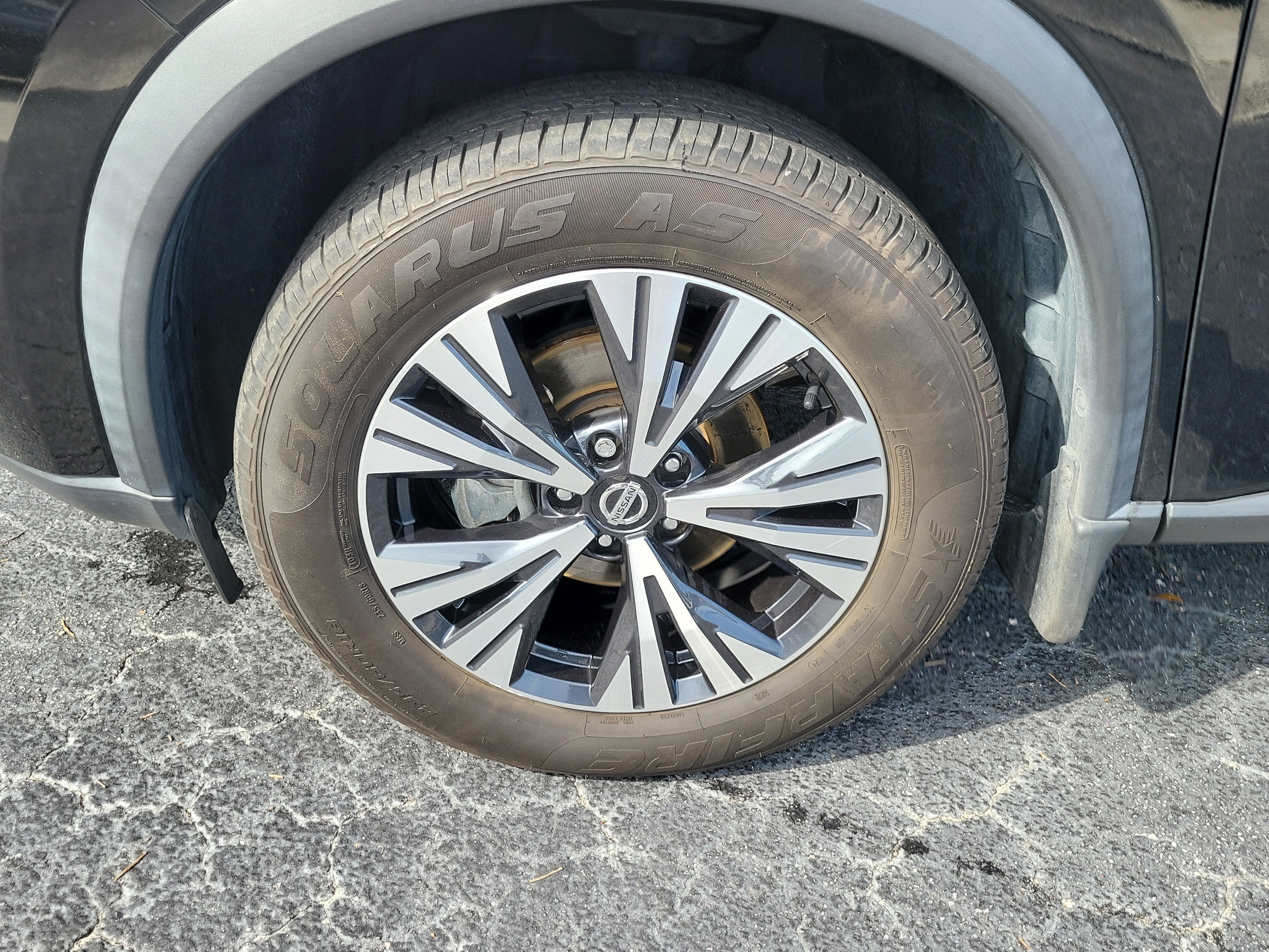 Certified 2021 Nissan Rogue SV FWD image 4