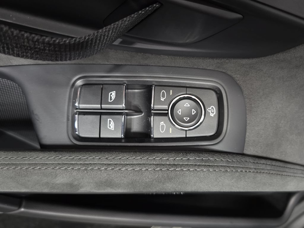 Certified 2021 Porsche 718 Boxster Spyder RWD image 21