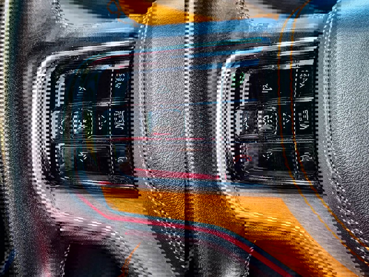 Used 2022 Jeep Grand Wagoneer Series III AWD/4WD image 24