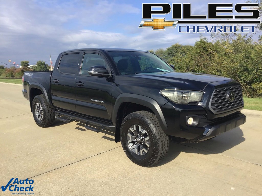 Used 2022 Toyota Tacoma TRD Off-Road video 1