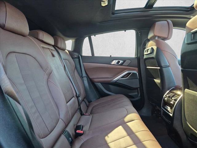 Used 2022 BMW X6 M50i w/ Dynamic Handling Package AWD/4WD image 22