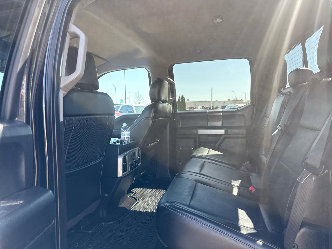 Used 2019 Ford F350 Lariat w/ Lariat Ultimate Package AWD/4WD image 28