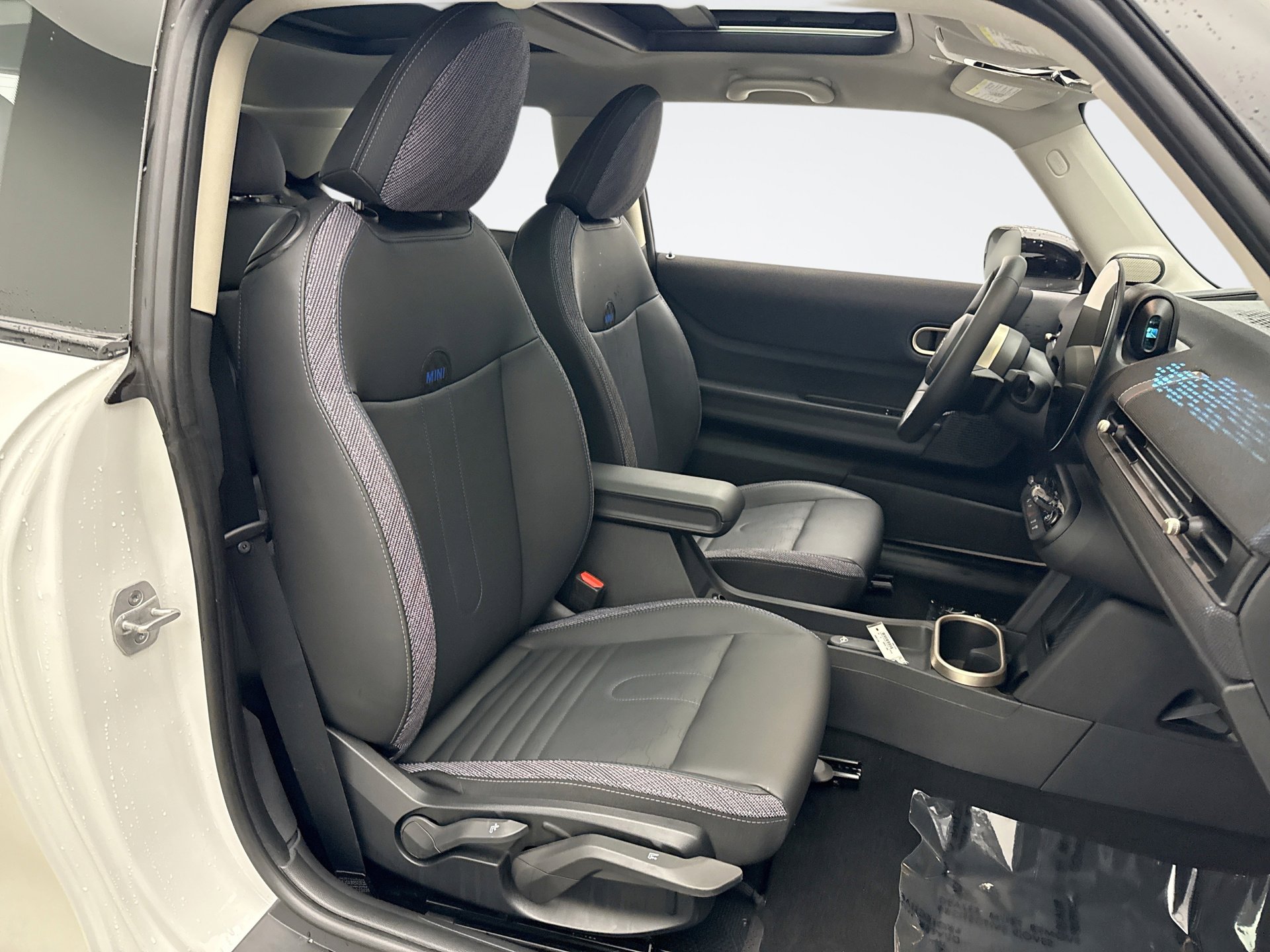 Used 2025 MINI Cooper S image 16