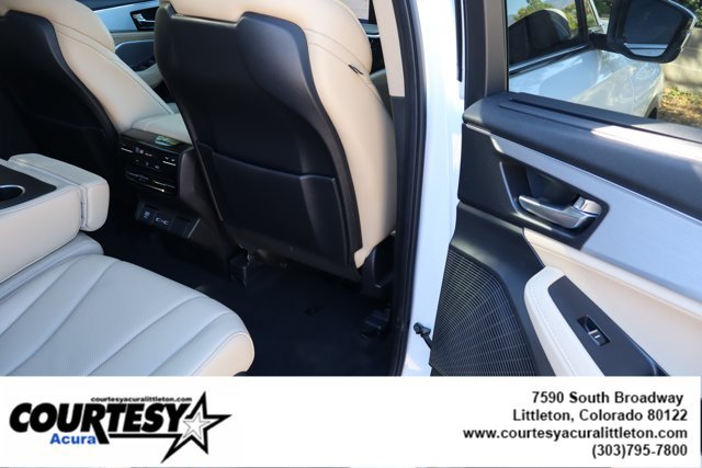 Used 2024 Acura MDX w/ Technology Package AWD/4WD image 32