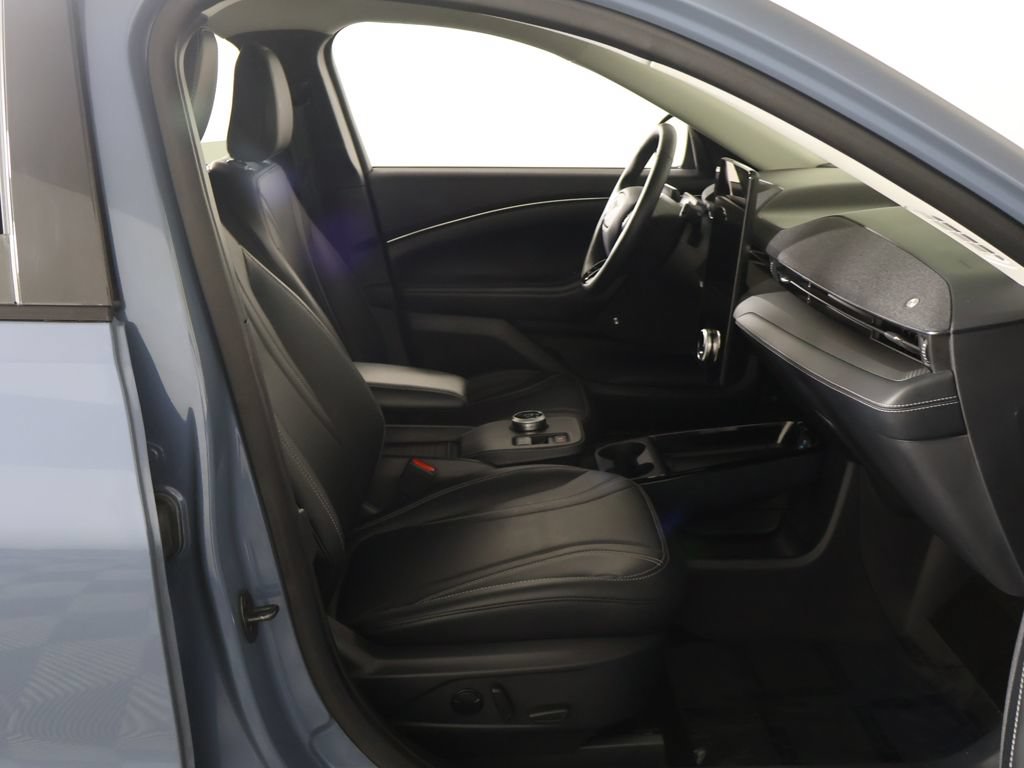 Used 2023 Ford Mustang Mach-E Premium AWD/4WD image 30