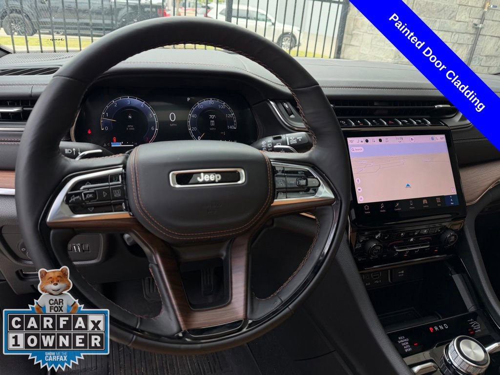 Used 2025 Jeep Grand Cherokee L Summit w/ Obsidian Package AWD/4WD image 13