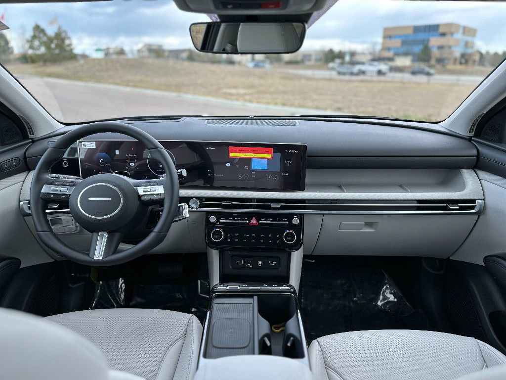 New 2025 Hyundai Tucson Limited image 11