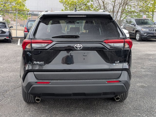 Used 2025 Toyota RAV4 LE image 6