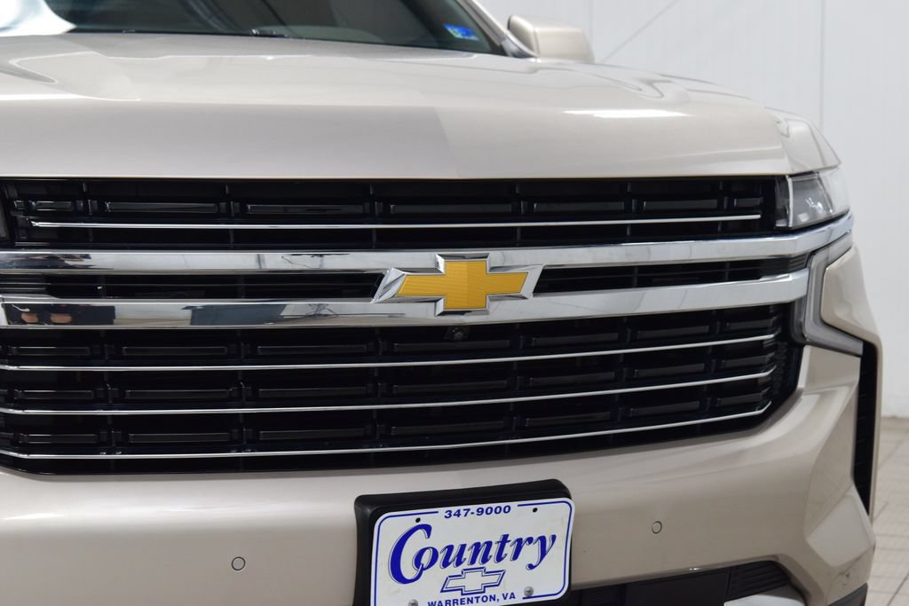 Used 2022 Chevrolet Tahoe LT w/ Luxury Package AWD/4WD image 11