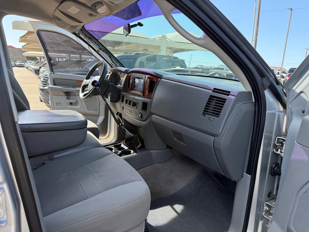 Used 2006 Dodge Ram 3500 Truck SLT image 17