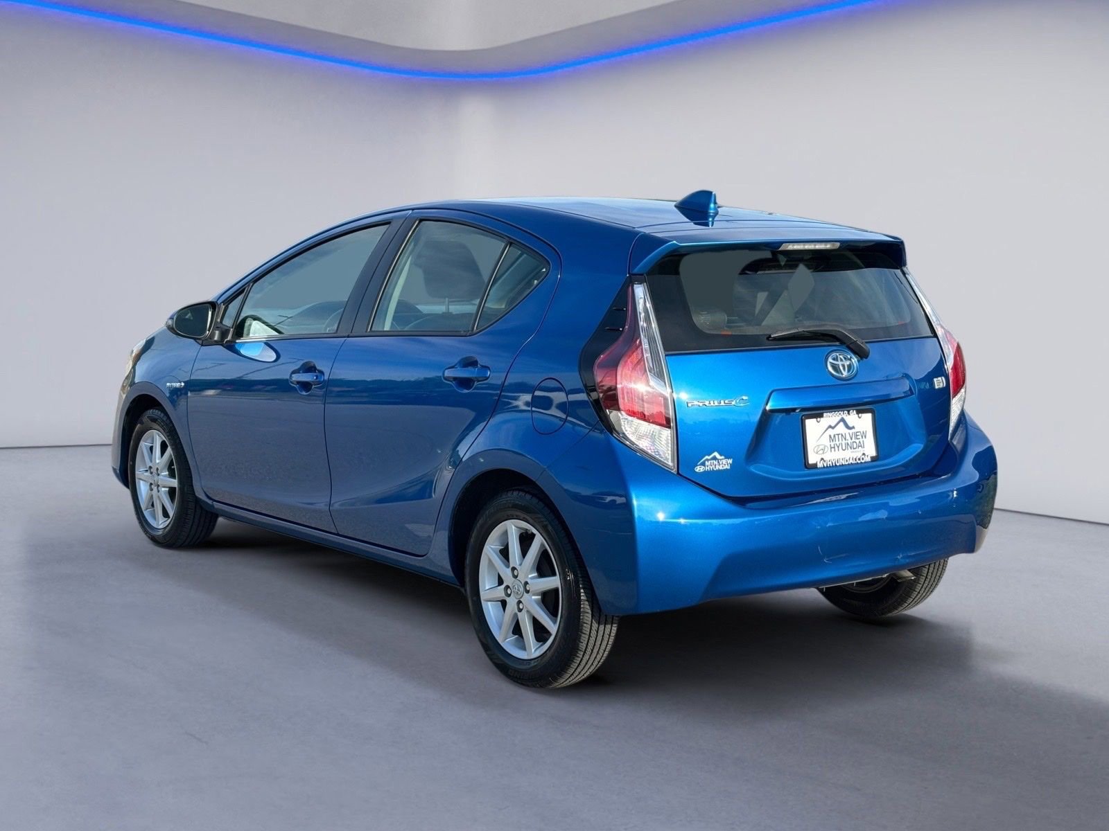 Used 2015 Toyota Prius C Four FWD image 6