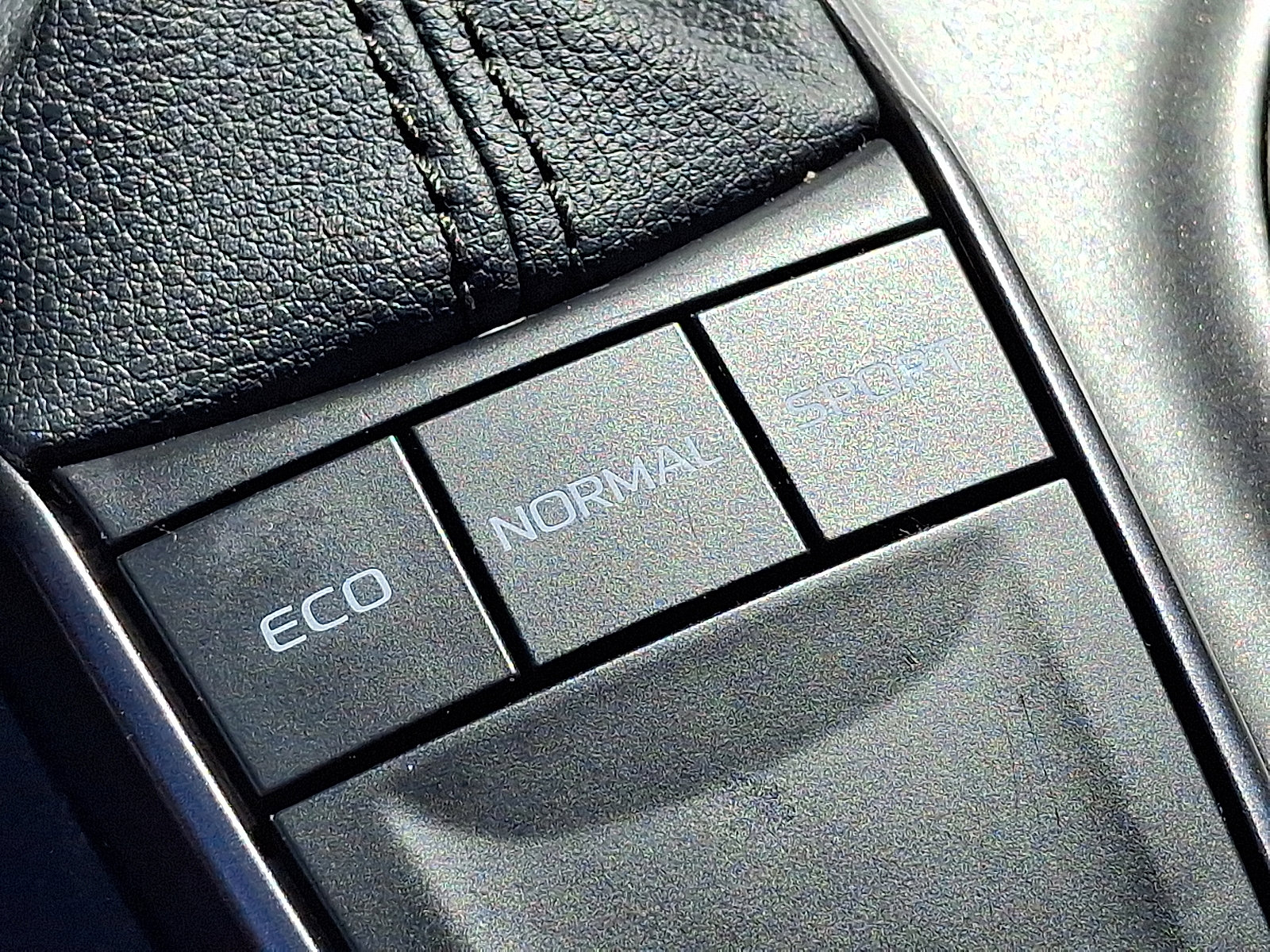 Certified 2023 Toyota Camry SE image 25
