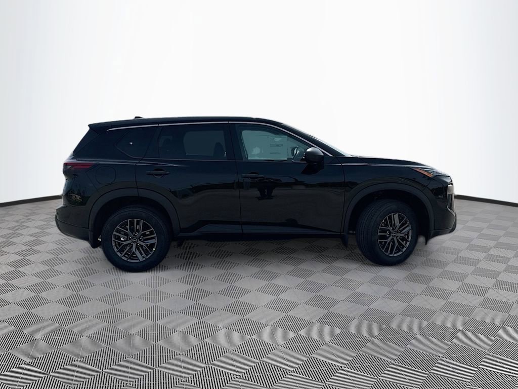 Used 2026 Nissan Rogue S FWD image 4