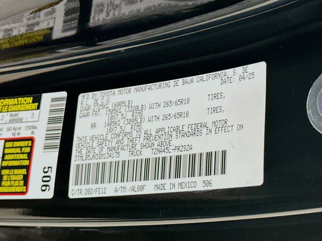 Used 2025 Toyota Tacoma TRD Sport image 31